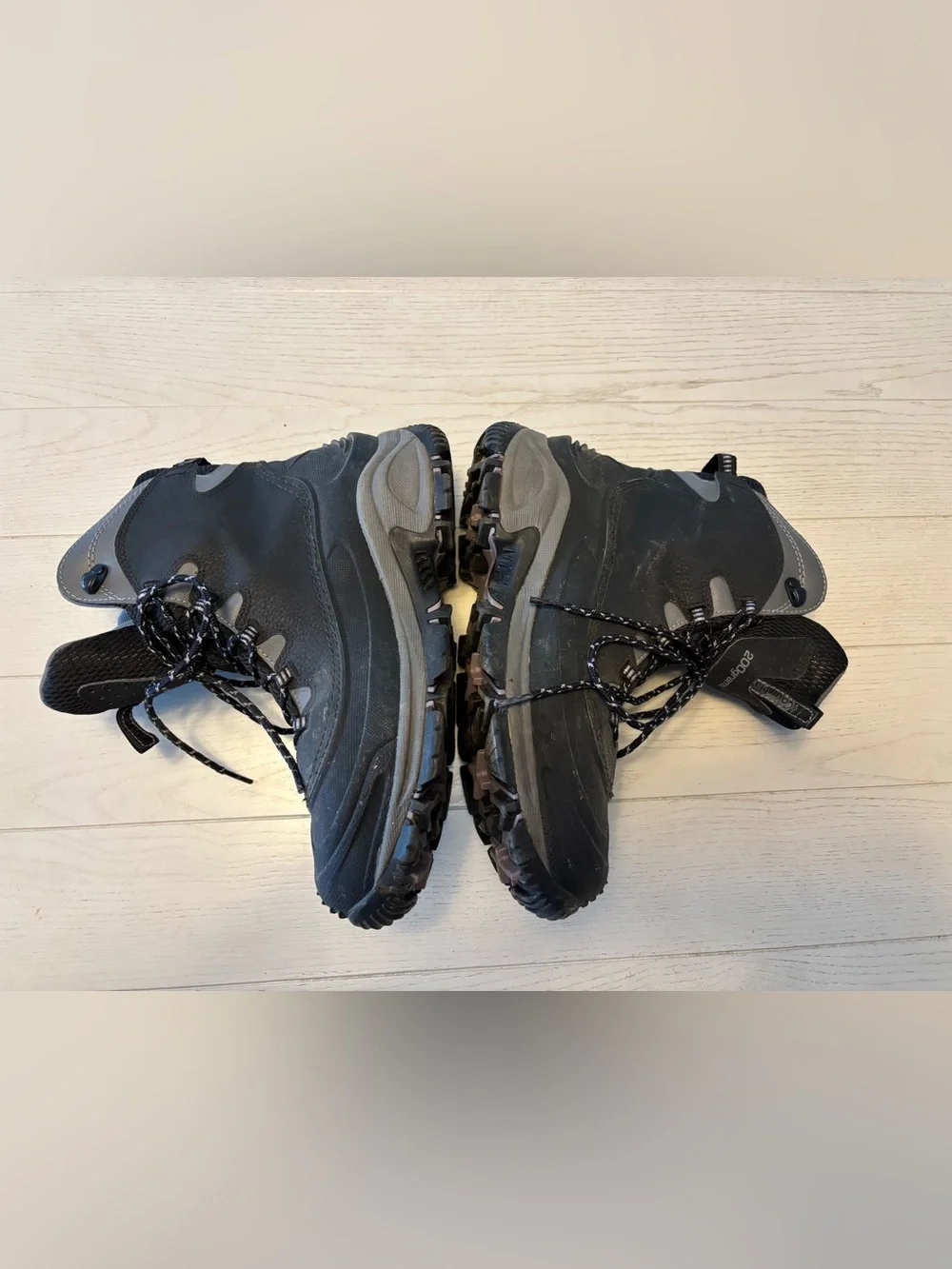 Columbia Techlite snowboot 9.5
